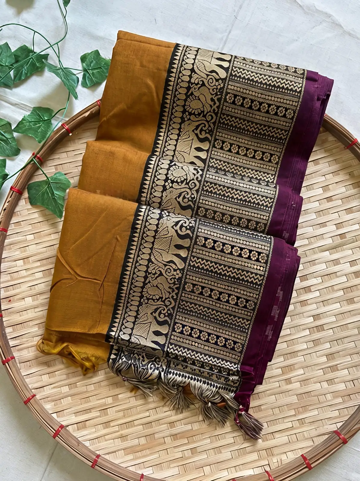 Floral Geometric Heritage Border Narayanapettai Saree